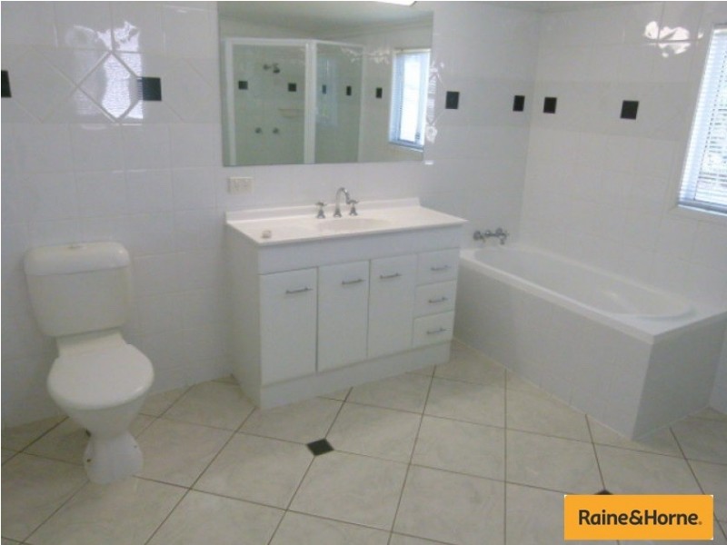 17 Dances Road, Caboolture QLD 4510