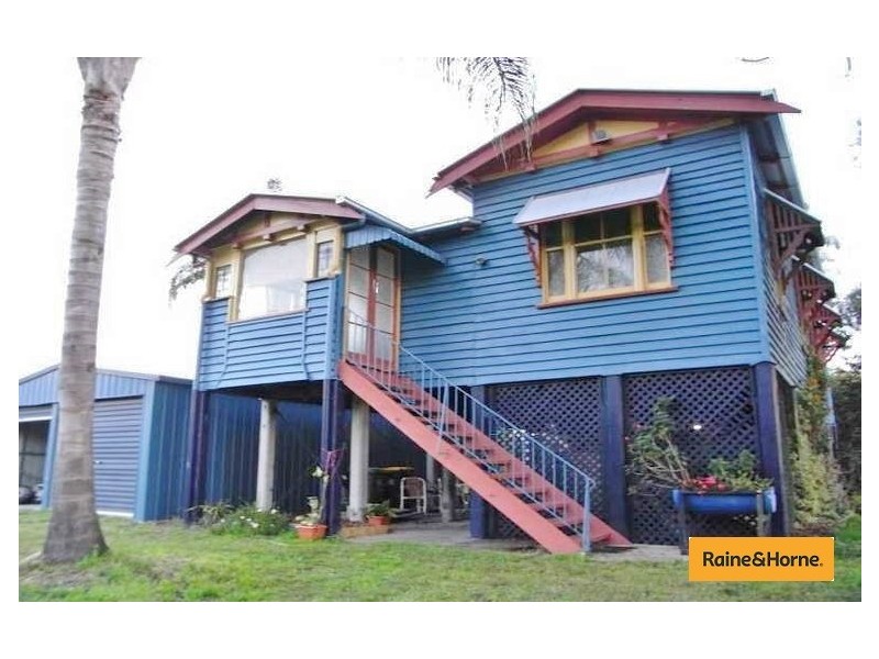 18 Murray Court, Beachmere QLD 4510