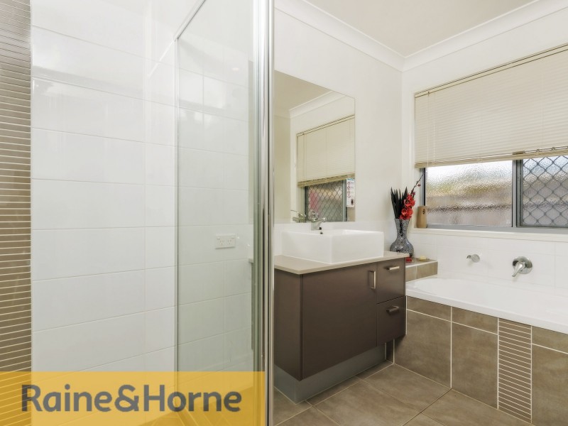 21 Soward Court, Morayfield QLD 4506
