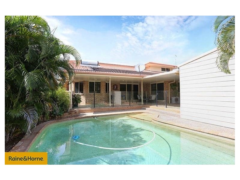 7-9 Ardel Place, Sandstone Point QLD 4511