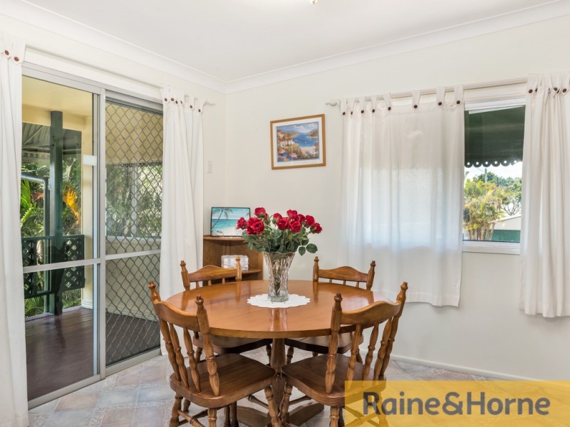 98 Biggs Avenue, Beachmere QLD 4510