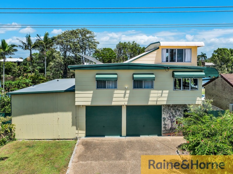 98 Biggs Avenue, Beachmere QLD 4510