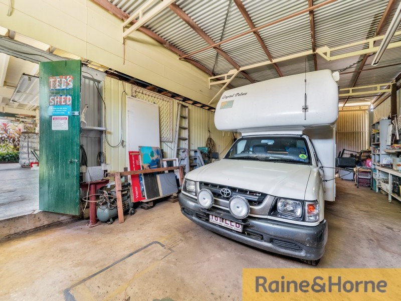 98 Biggs Avenue, Beachmere QLD 4510
