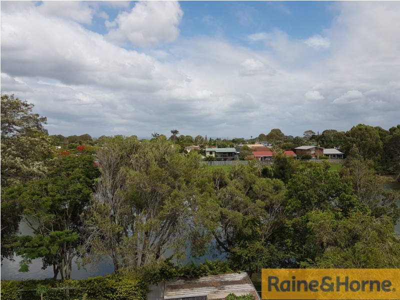 98 Biggs Avenue, Beachmere QLD 4510