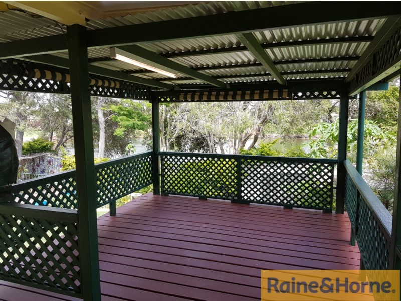 98 Biggs Avenue, Beachmere QLD 4510