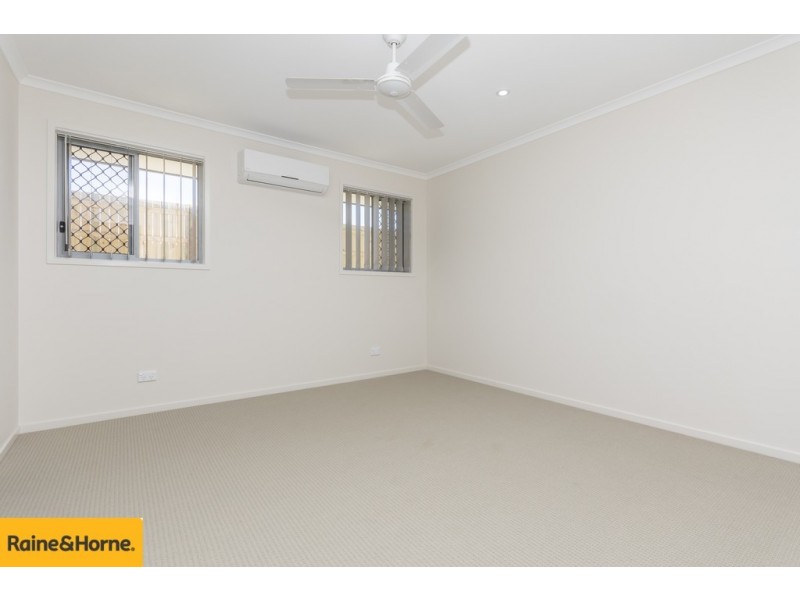 7 Python Street, Dakabin QLD 4503