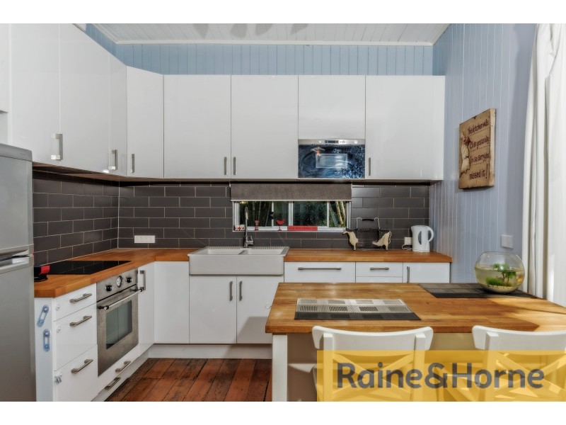 18 Kennedy St, Caboolture QLD 4510