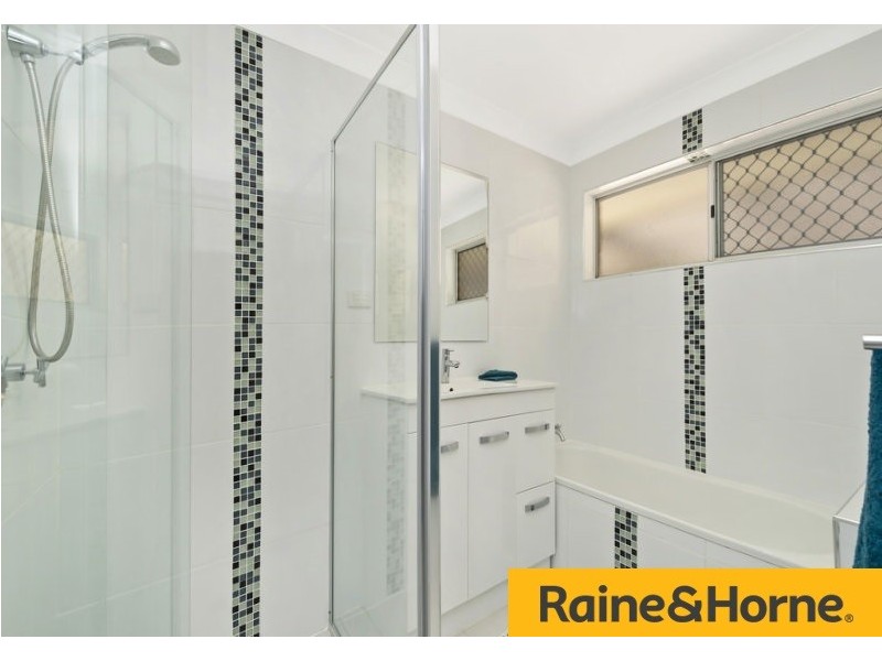 7 Sandpiper Street, Beachmere QLD 4510