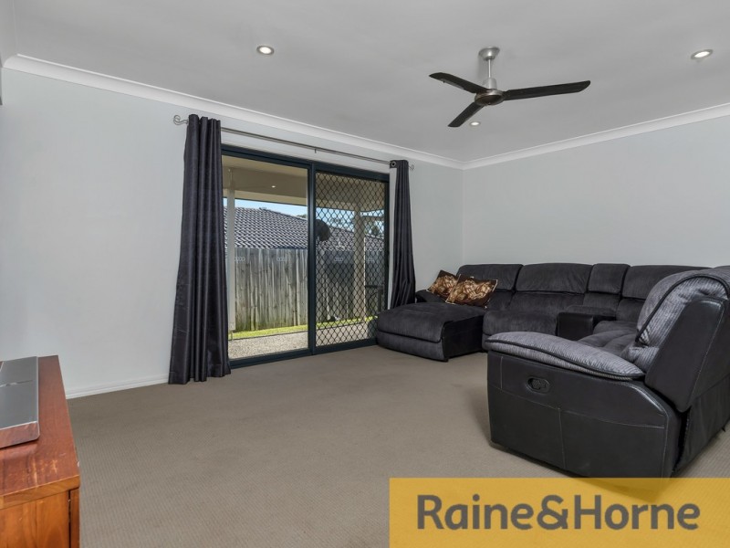 1 Sugarglider Close, Morayfield QLD 4506