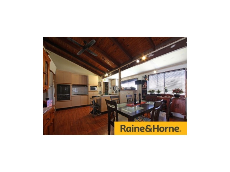 8 Clowes Court, Morayfield QLD 4506