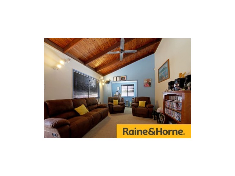 8 Clowes Court, Morayfield QLD 4506