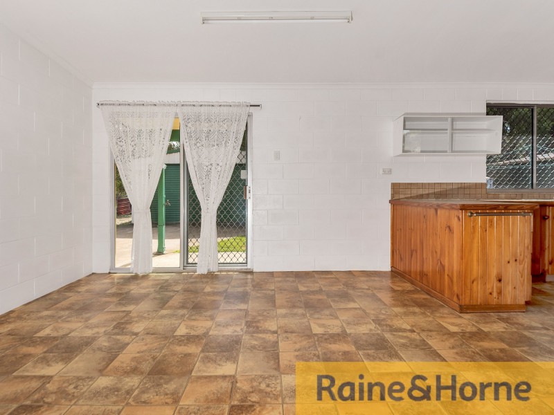 25 Patrick St, Beachmere QLD 4510