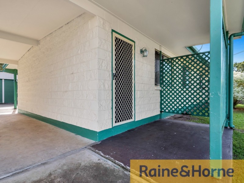 25 Patrick St, Beachmere QLD 4510