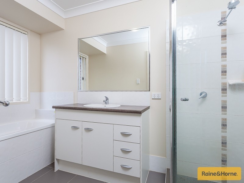 10 Highside Court, Morayfield QLD 4506