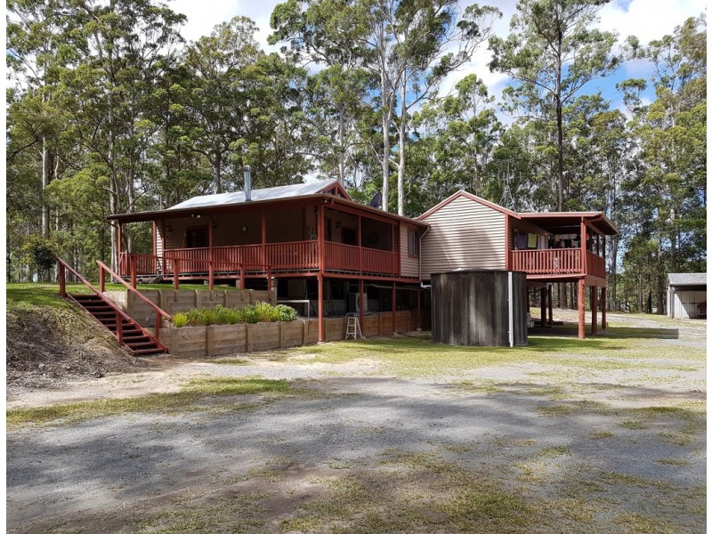 221 Crowther Dr, Kundabung NSW 2441