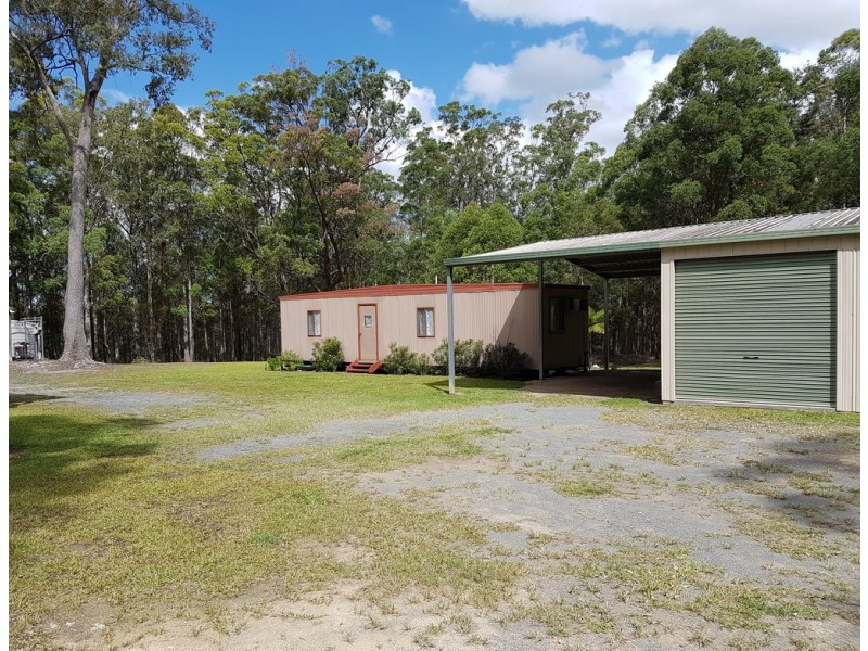 221 Crowther Dr, Kundabung NSW 2441