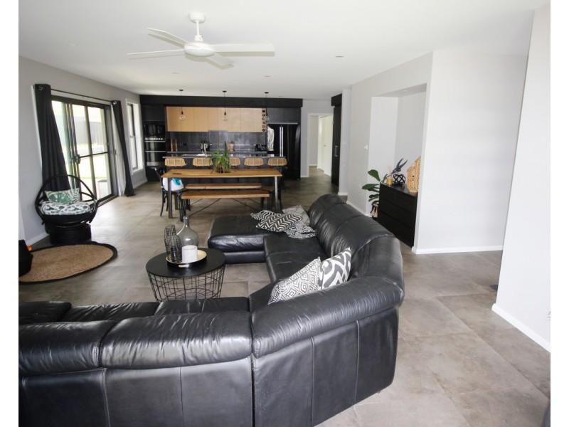 12 Red Cedar Ridge, Kew NSW 2439