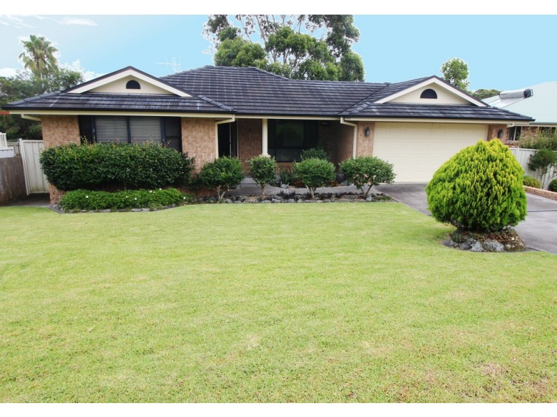 13 Diamentina Way, Laurieton NSW 2443