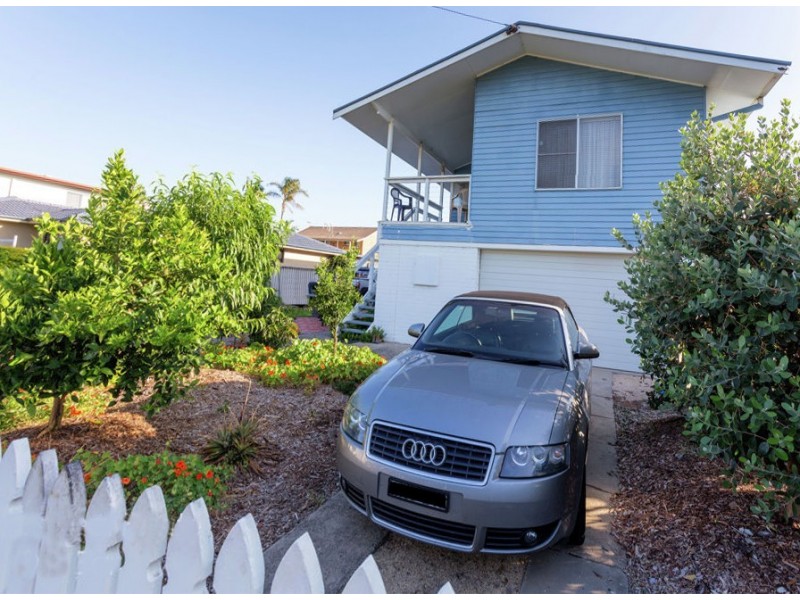 20 Old Bar Rd, Old Bar NSW 2430