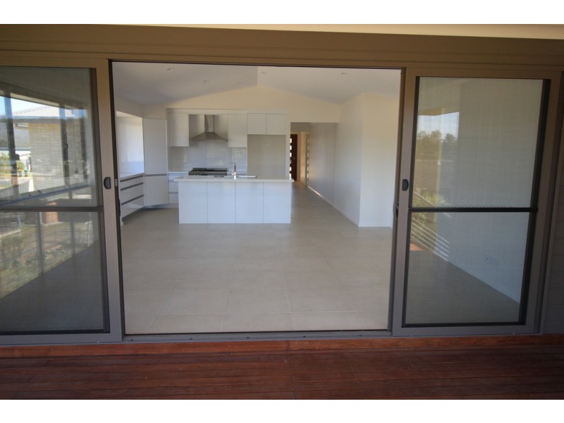 10 Silky Oak Rise, Kew NSW 2439