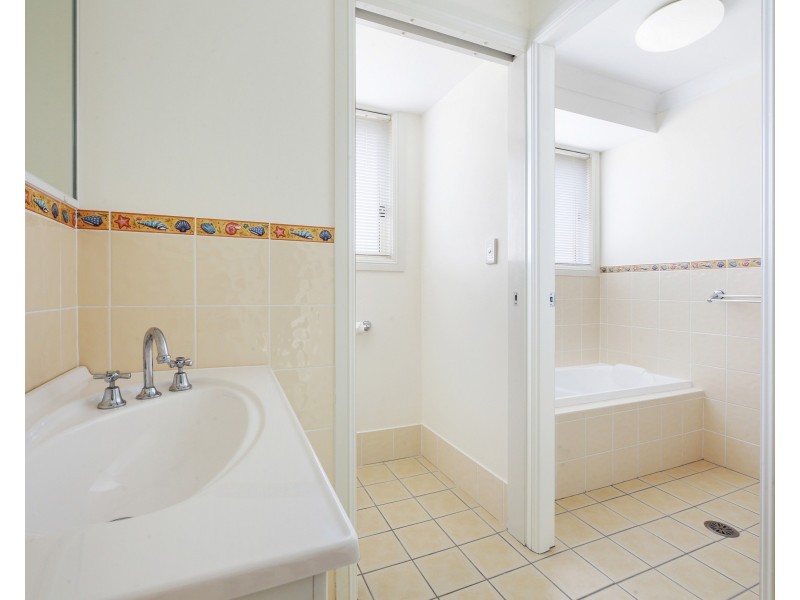 56 Explorers Way, Lake Cathie NSW 2445