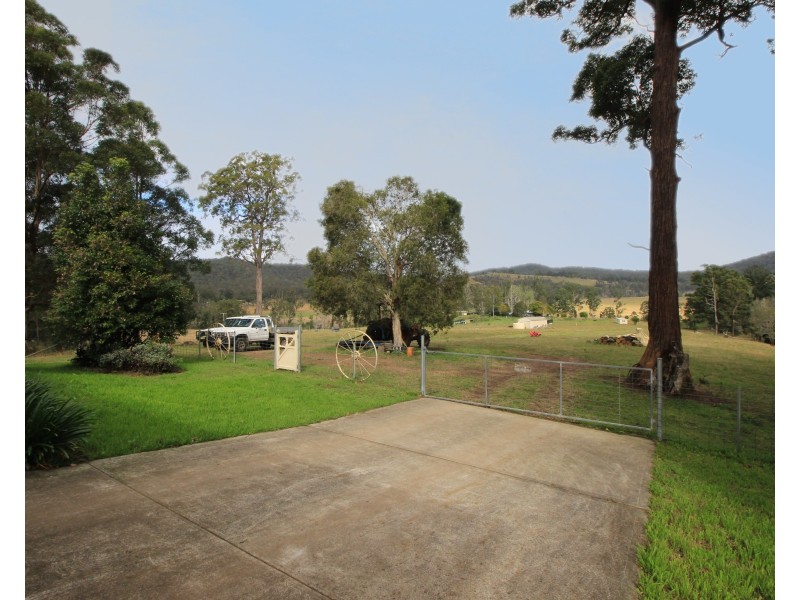11 Roach Rd, Lower Pappinbarra NSW 2446
