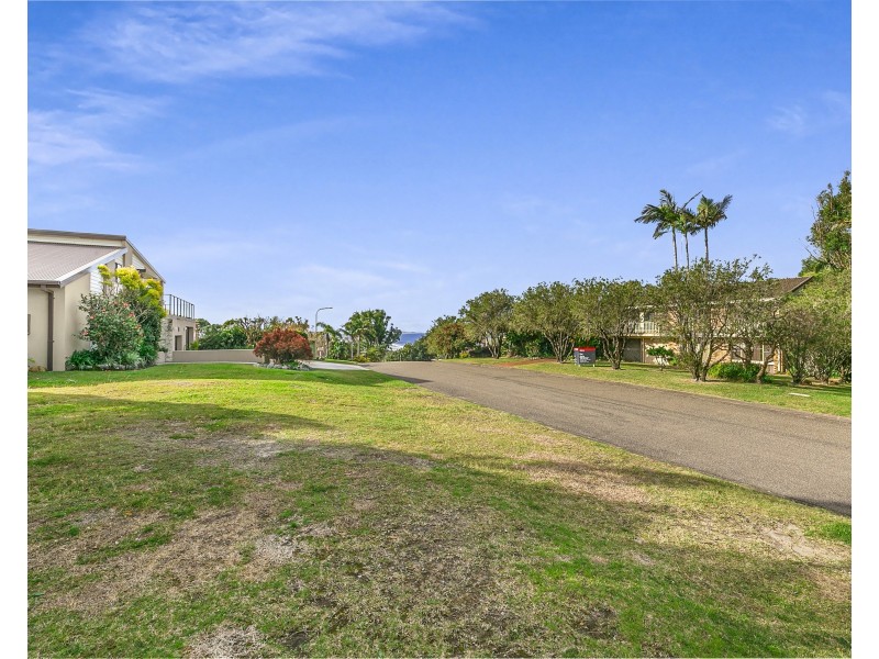 17 John Phillip Drive, Bonny Hills NSW 2445