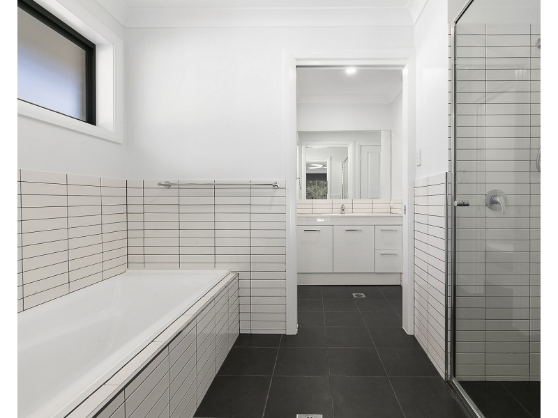 2 Bushman Dr, Wauchope NSW 2446