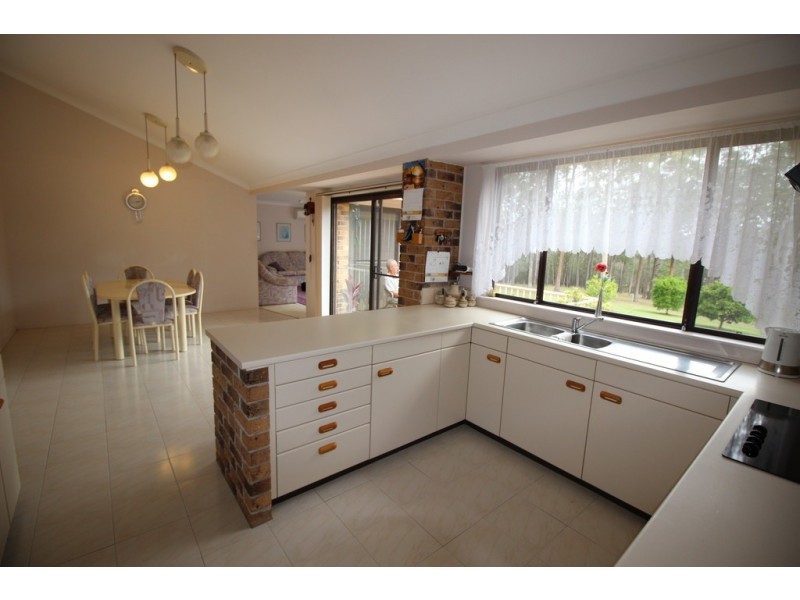 264 Crowther Drive, Kundabung NSW 2441