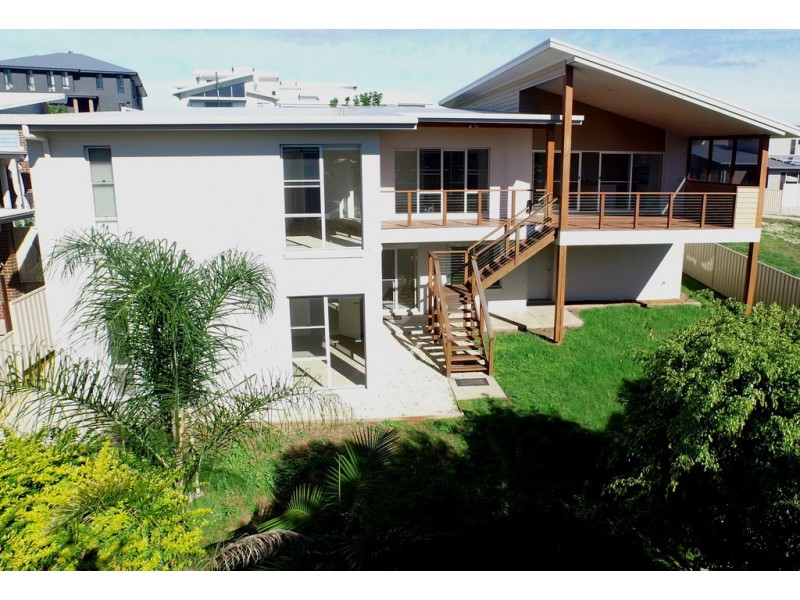 19 Ocean Ridge Terrace, Port Macquarie NSW 2444