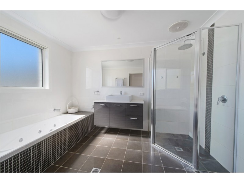 19 Ocean Ridge Terrace, Port Macquarie NSW 2444