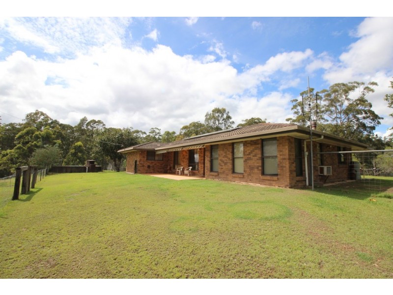317 Smiths Creek Rd, Kundabung NSW 2441