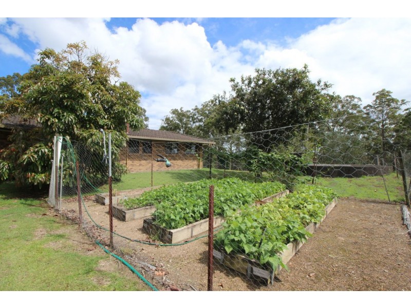 317 Smiths Creek Rd, Kundabung NSW 2441