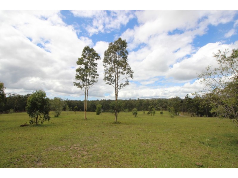317 Smiths Creek Rd, Kundabung NSW 2441