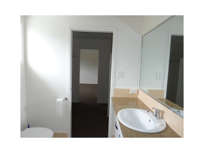 4/29 Abang Avenue, Tanah Merah QLD 4128