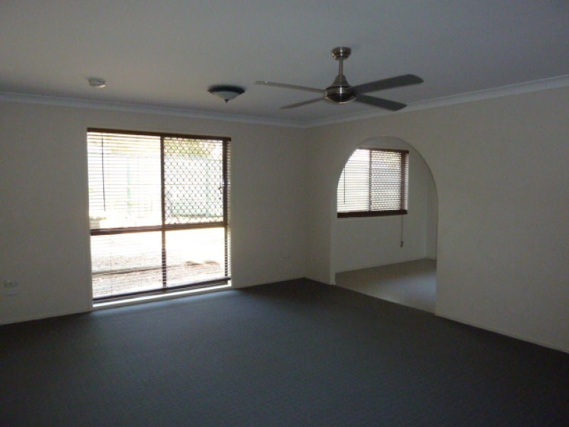 4 Emerald Street, Marsden QLD 4132
