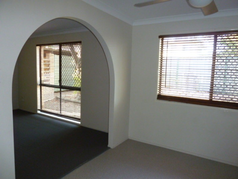 4 Emerald Street, Marsden QLD 4132