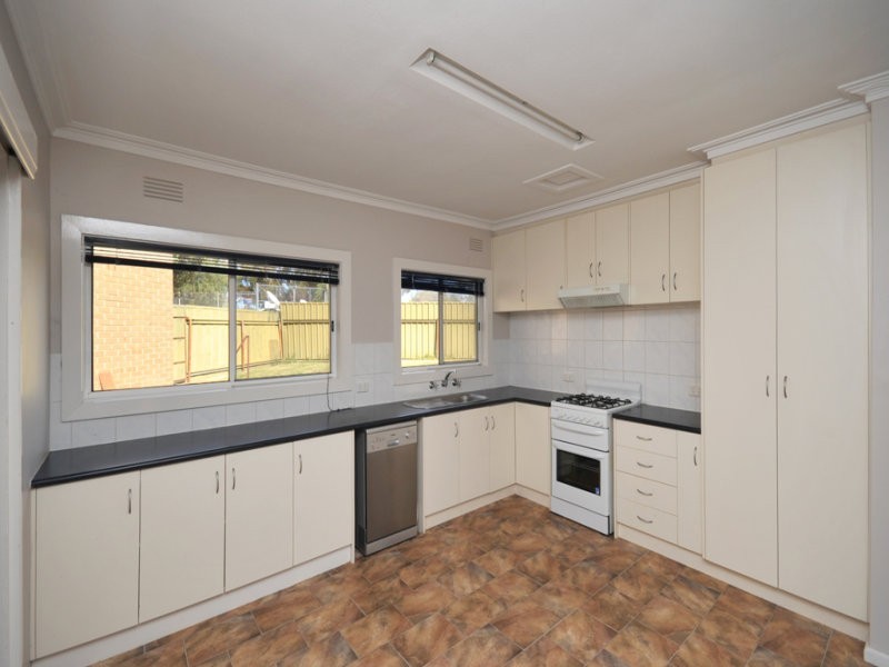 3 Pethard Place, Golden Square VIC 3555