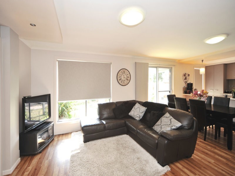 4 Arinya Close, Ascot VIC 3551