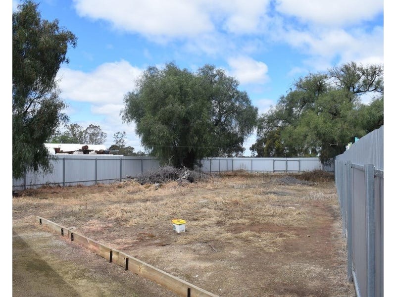 32 Victoria Street, Pyramid Hill VIC 3575