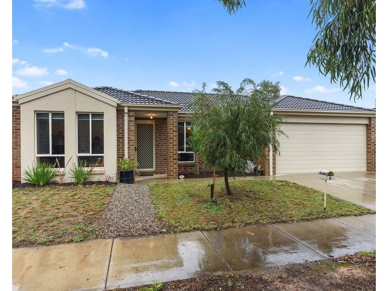 6 Yellowgum Drive, Epsom VIC 3551