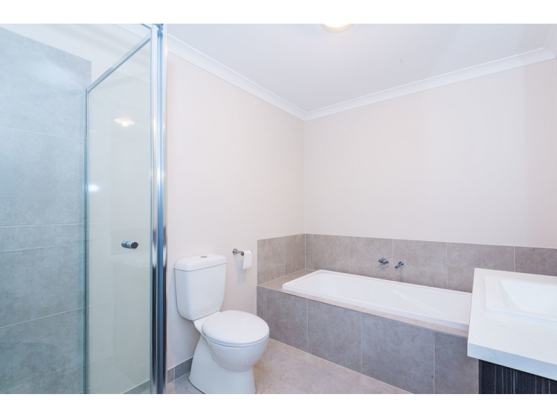 1 Therese Way, Maiden Gully VIC 3551