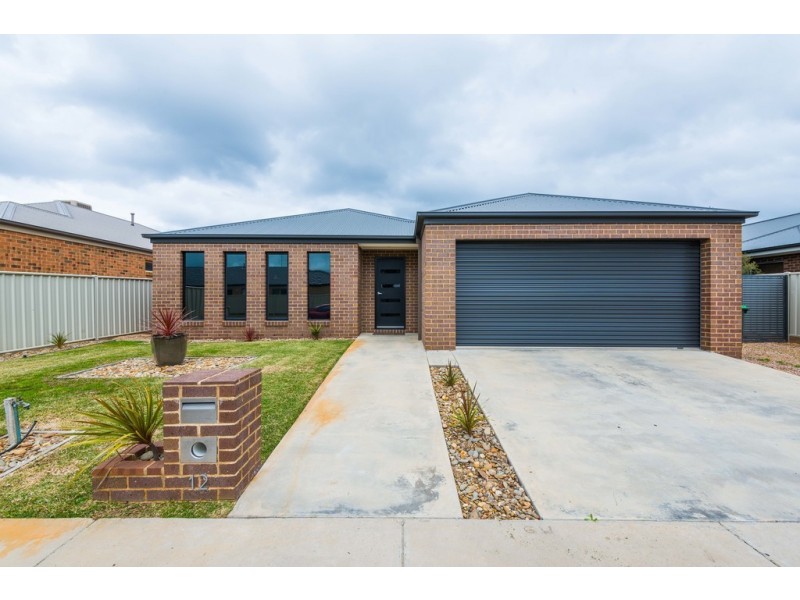 12 Garden Drive, Epsom VIC 3551