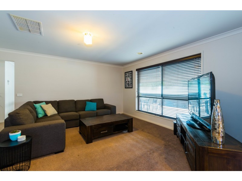 12 Garden Drive, Epsom VIC 3551