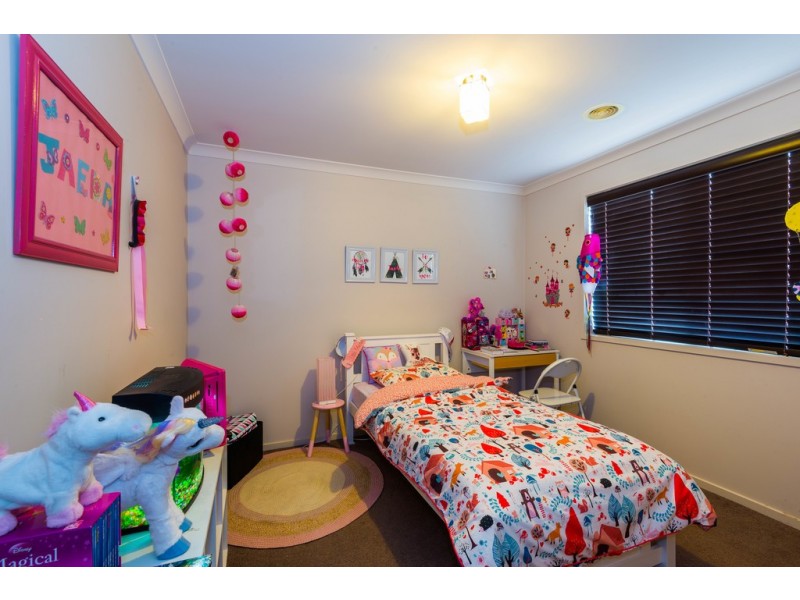 12 Garden Drive, Epsom VIC 3551