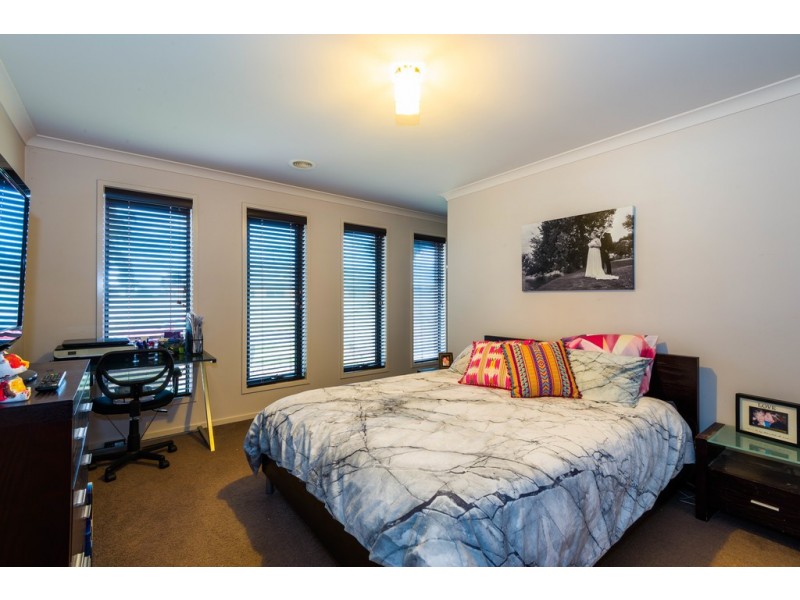 12 Garden Drive, Epsom VIC 3551