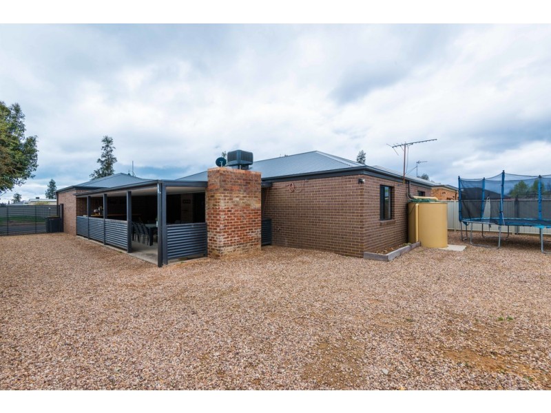 12 Garden Drive, Epsom VIC 3551