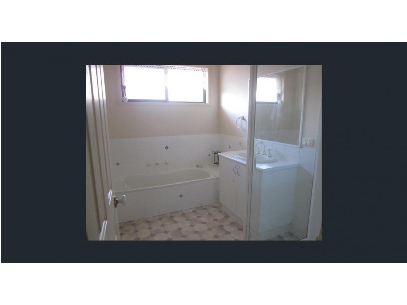 3 Kinsale Court,, Strathfieldsaye VIC 3551