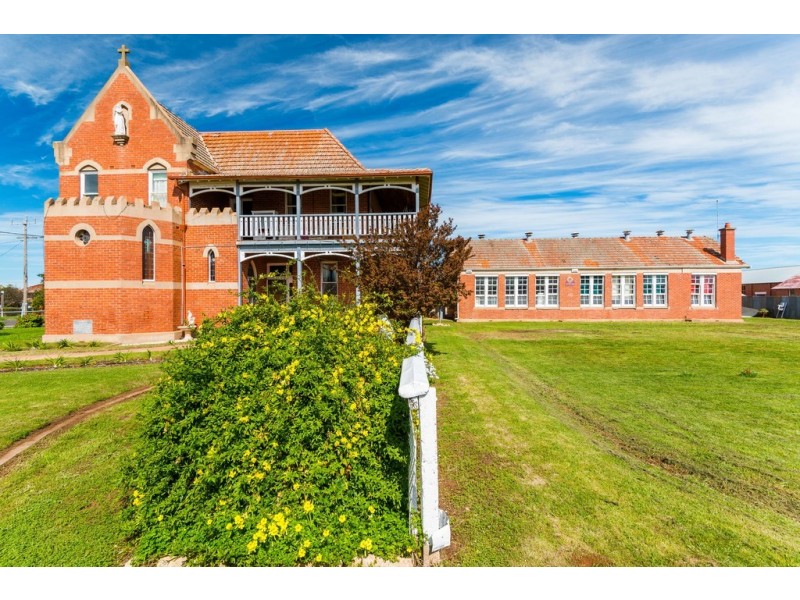 3 Campbell Street, Donald VIC 3480