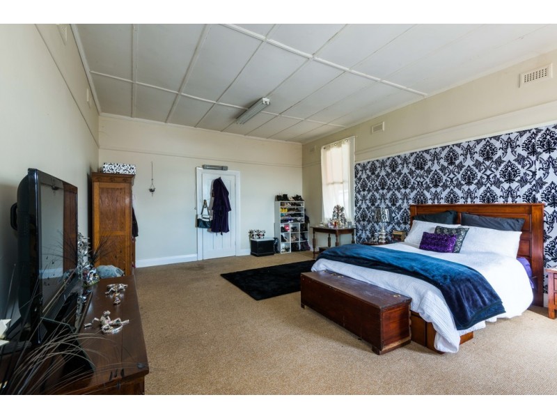 3 Campbell Street, Donald VIC 3480